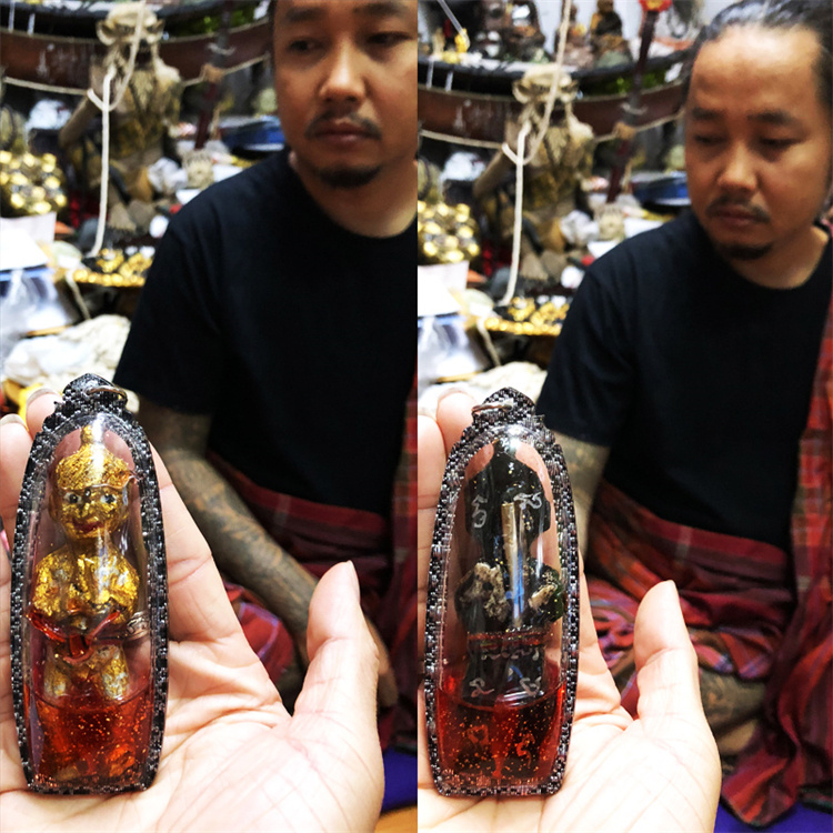 泰国舍利佛牌—泰国舍利佛牌吊坠图片：泰国舍利佛牌：神奇护身符的奇幻力量