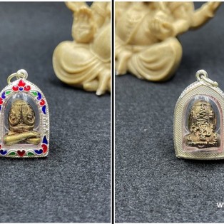 带掩面佛牌有什么作用：常见说法与理性解读