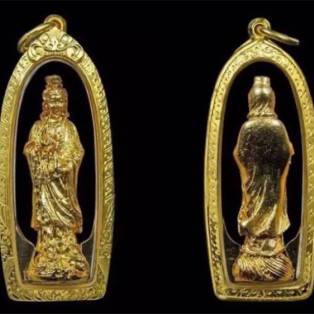 泰国帕洛佛牌(帕洛佛图片：泰国帕洛佛牌：神秘护身符的传说)
