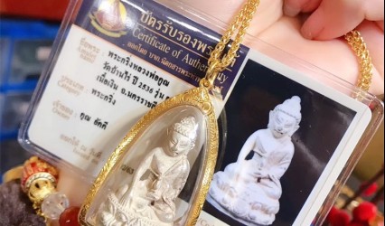 为什么佛像要以莲花为座？