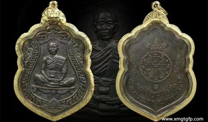 自身佛牌和法相牌的区别？为什么泰国人喜欢佩戴自身佛牌