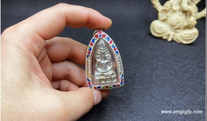 泰国寺庙请的佛牌都是真的吗？原庙、商业牌、比赛牌怎么区分？