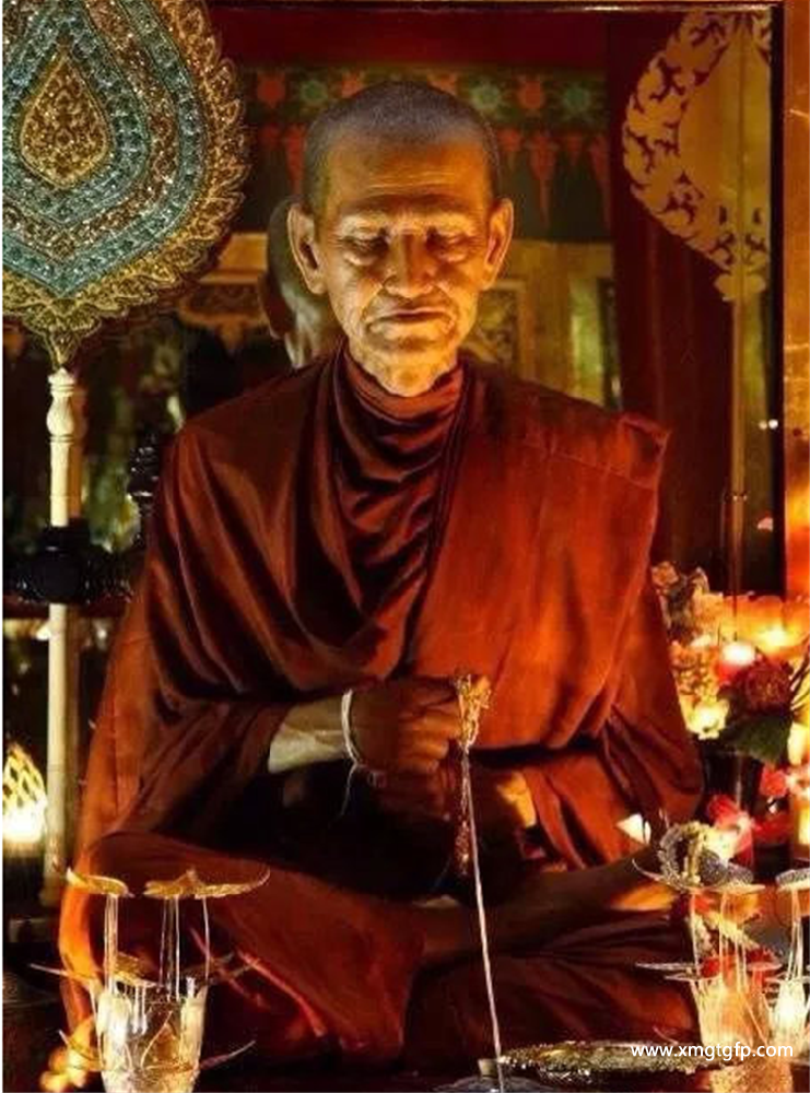 泰国佛牌：泰国九大圣僧之首——崇迪阿赞多