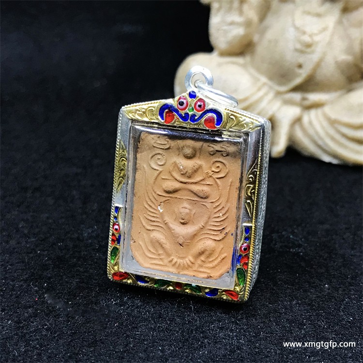 龙婆咪 2541年神兽崇迪鹰神 25年老牌 佛牌   9.JPG