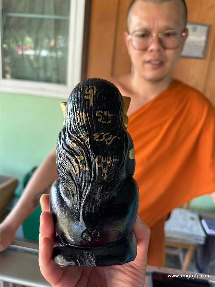 2565 龙婆up 供奉版南平妈妈 背面.jpg