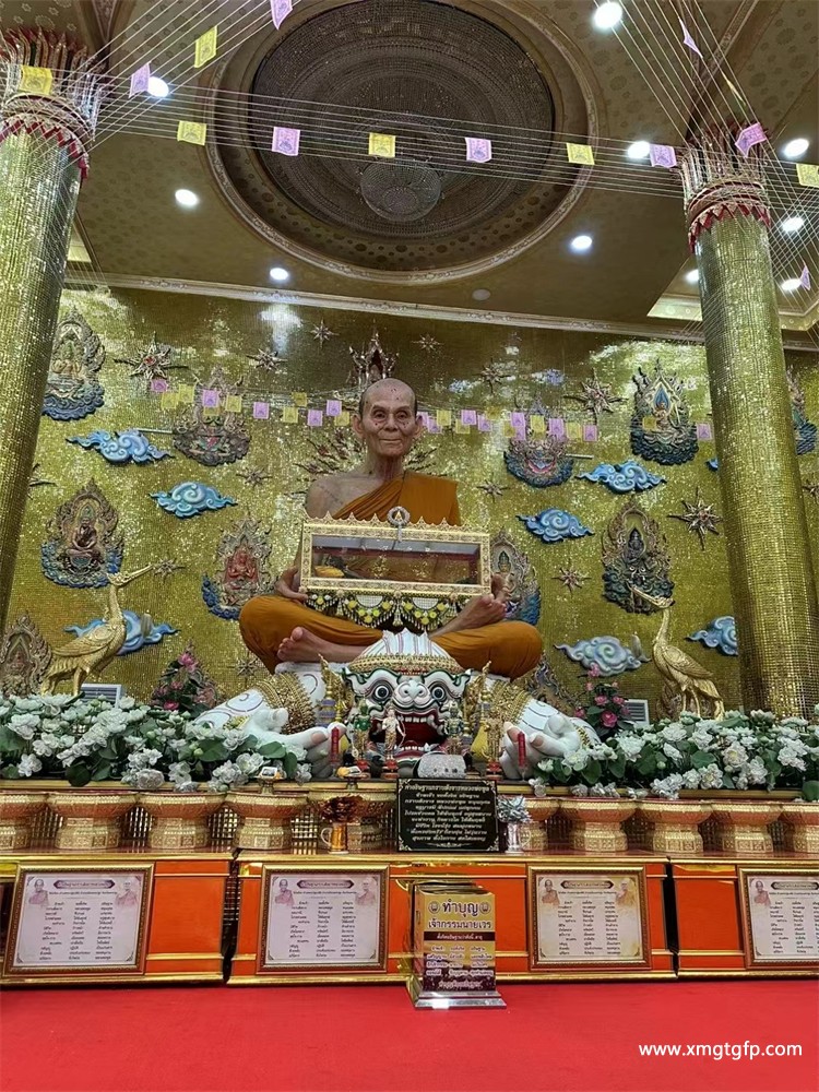 龙婆判师傅.jpg