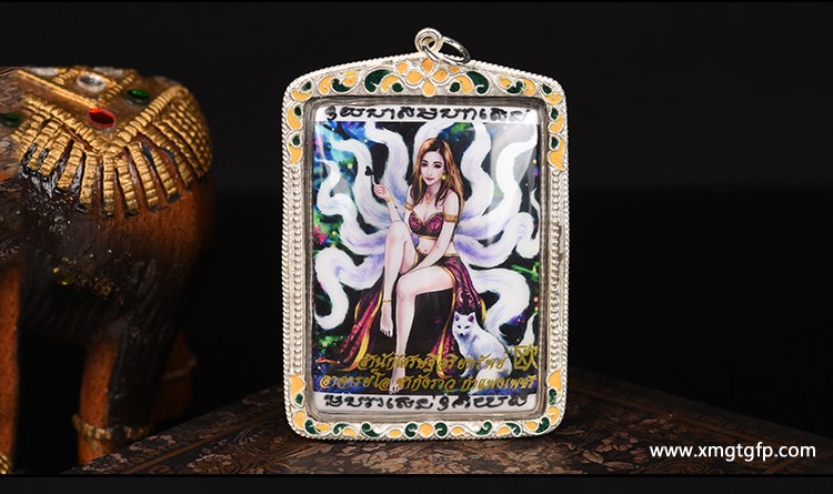 阿赞欧查 风花雪月九尾仙子 佛牌 3.jpg