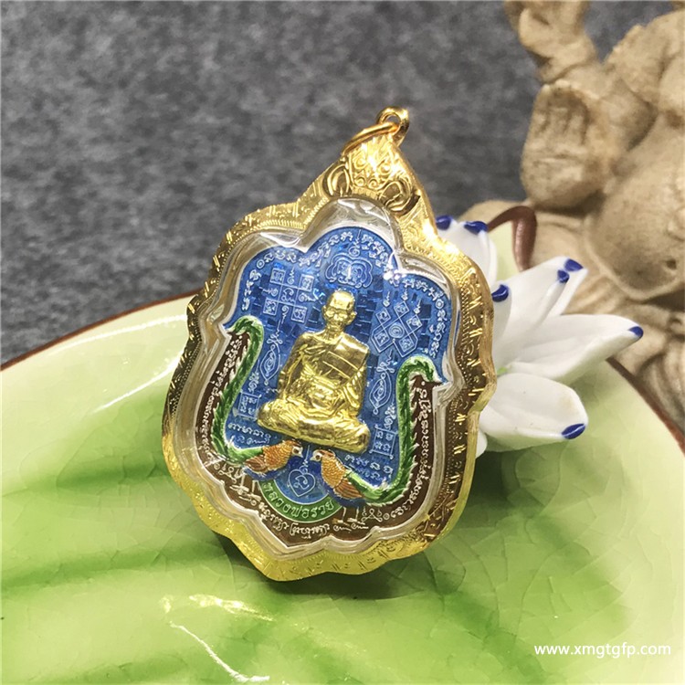 龙婆瑞庙 佛历2561年大富翁自身像 泰国佛牌8.JPG