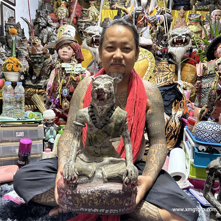 泰国佛牌 阿赞湾猜 大号坐姿虎头鲁士 (2).jpg