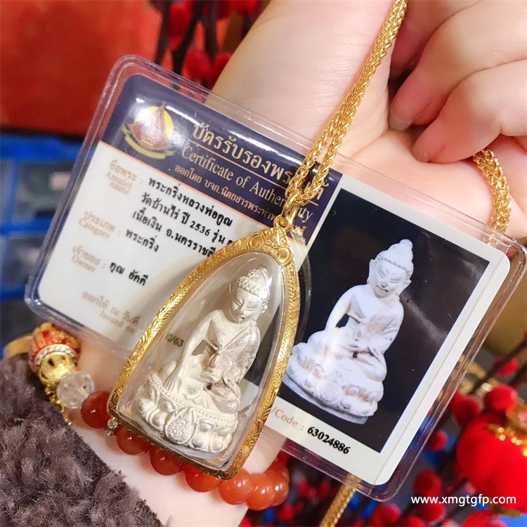 为什么佛像要以莲花为座？