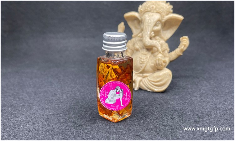 阿赞魄龙 魅力桃花人缘油 佛牌8.jpg