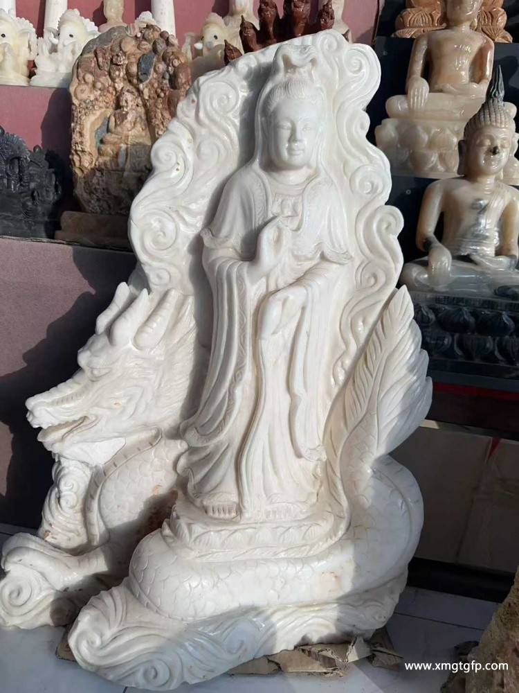 泰国佛牌 龙宫舍利 观音立尊 (2).jpg