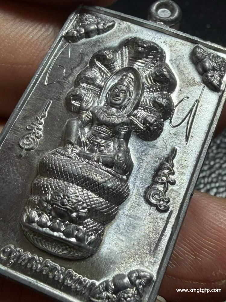 泰国佛牌 阿赞初 2549 纳郎泽度金 泰国佛牌 阿赞初 2549 纳郎泽度金 (5).jpg
