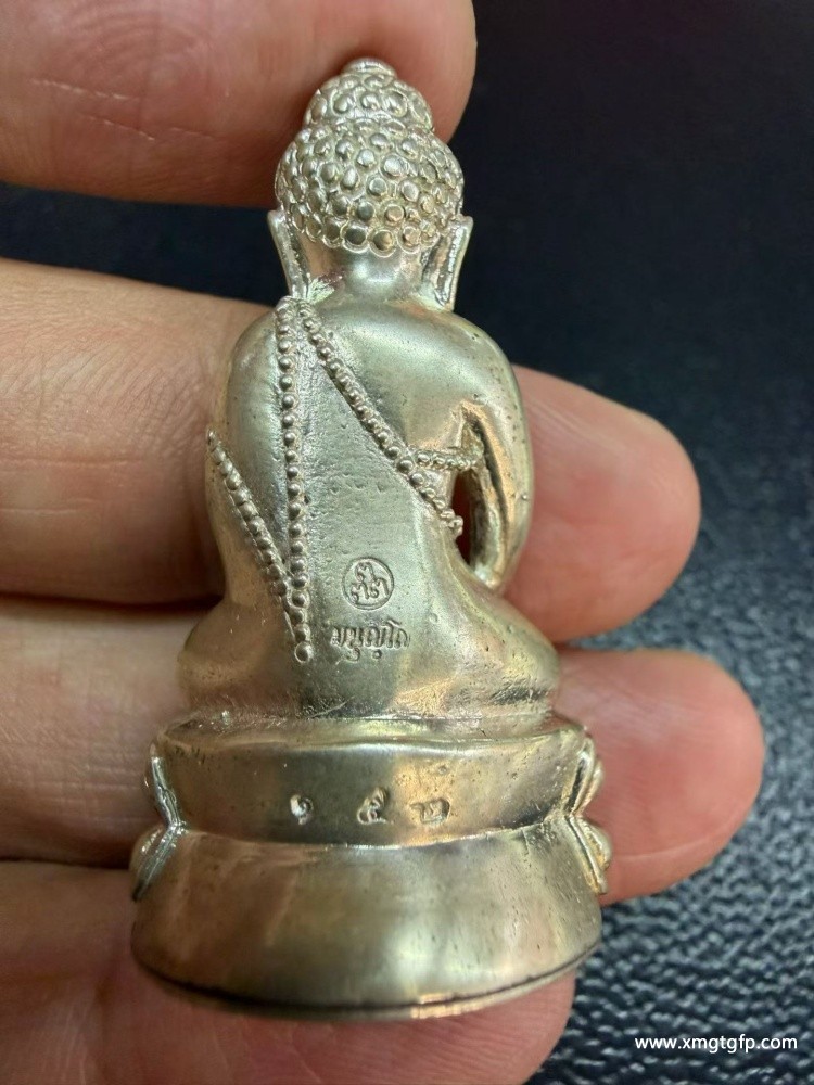 龙婆撒空2556金纳班川药师佛 龙婆撒空2556金纳班川药师佛 (3).jpg