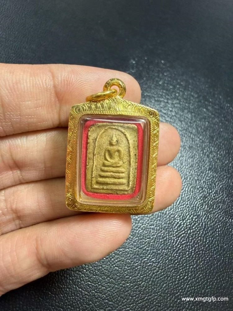 泰国佛牌 龙婆爹 2500 崇迪 (2).jpg